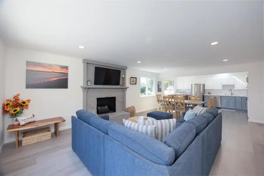 407 Avenue Portola, El Granada, CA 94018 - #3
