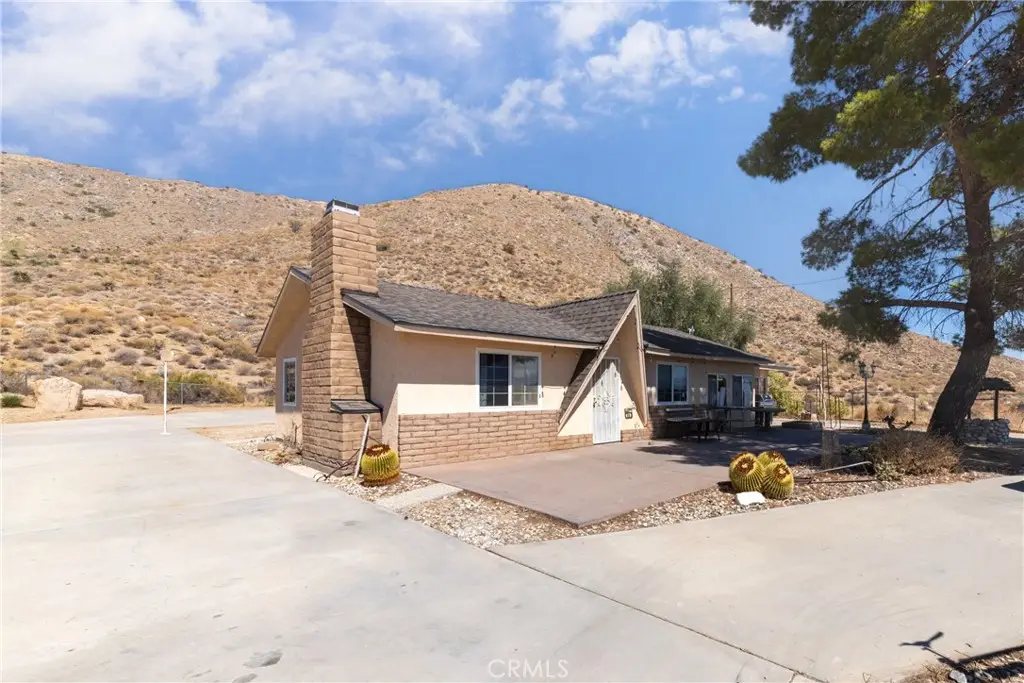 48572 Park Avenue, Morongo Valley, CA 92256 - Image #1