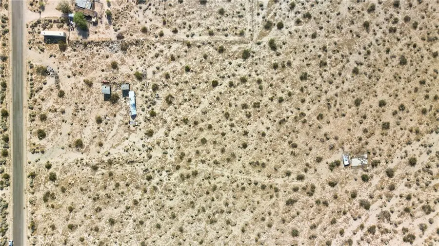 10313 E Lake Road, Cantil, CA 93519 - #3