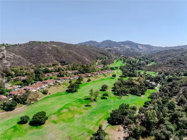 29092 Laurel Valley Drive, Vista, CA 92084