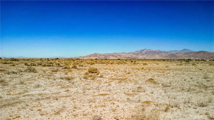 2711 Twin Lakes Avenue, Thermal, CA 92274 - #3