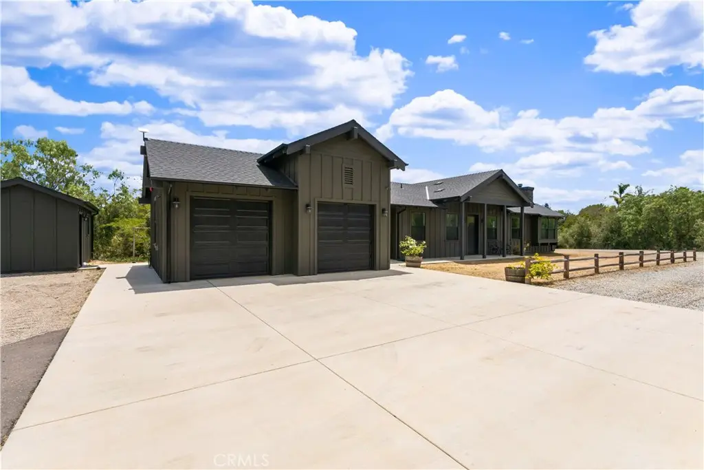 1104 Sierra Bonita, Fallbrook, CA 92028 - #1