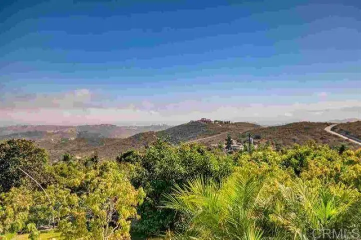 2081 Elevado Road, Vista, CA 92084 - #3