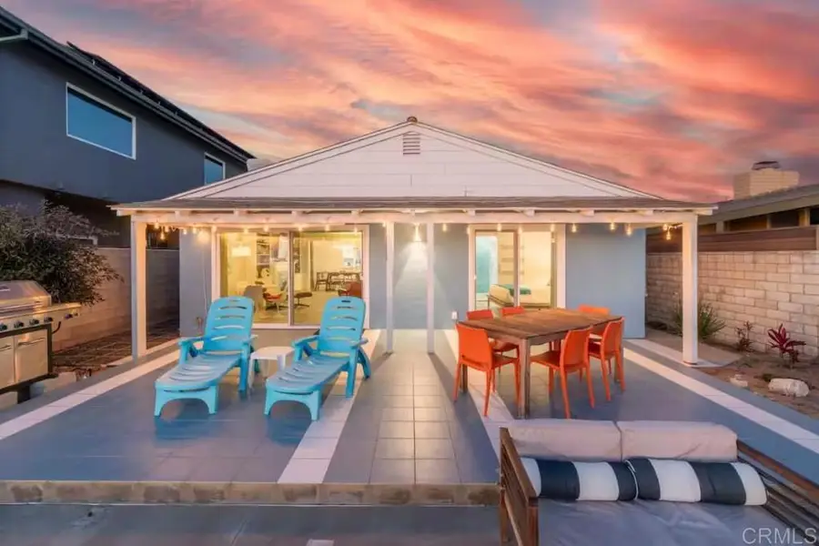 498 Neptune, Encinitas, CA 92024 - Image #2