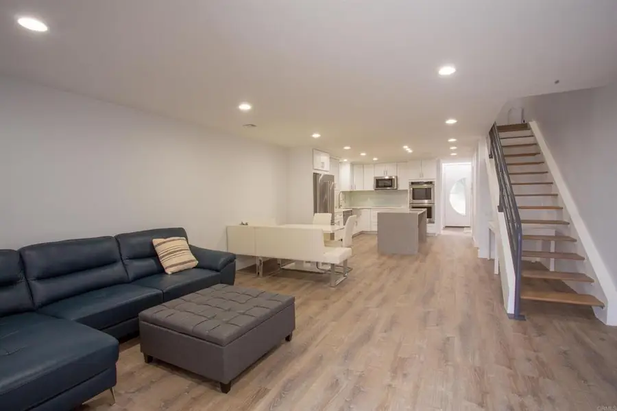 922 Sealane Drive #B, Encinitas, CA 92024 - Image #2