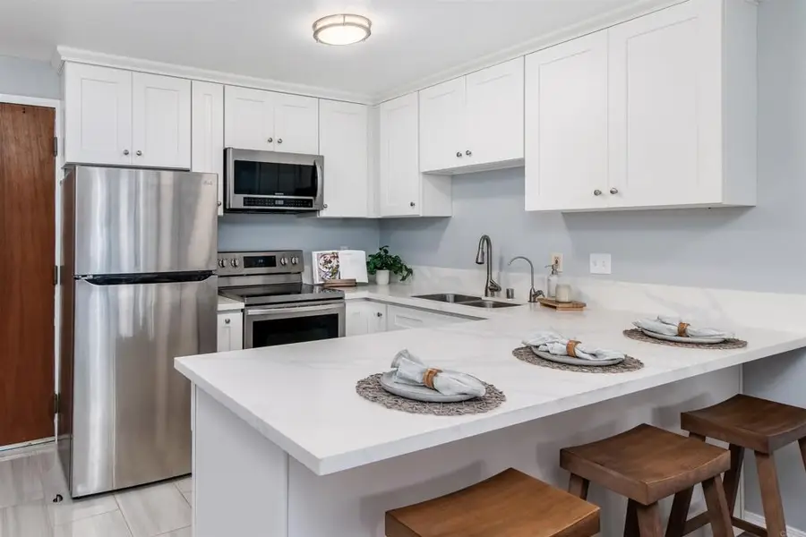 8308 Regents Road #1H, San Diego, CA 92122 - Image #2