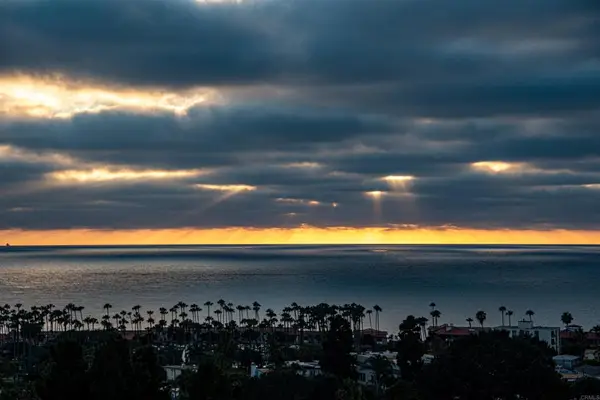 2500 Torrey Pines Road #902, La Jolla, CA 92037