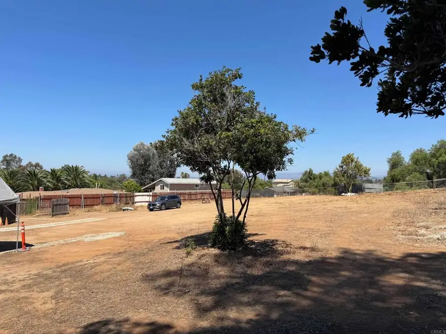 2055 Riviera Dr, Vista, CA 92084 - Image #3