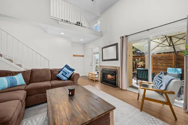 368 Hemlock Ave, Carlsbad, CA 92008