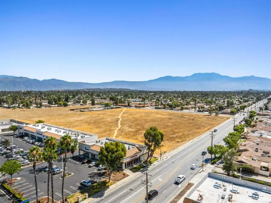 E Stetson Avenue, Hemet, CA 92543 - Image #2