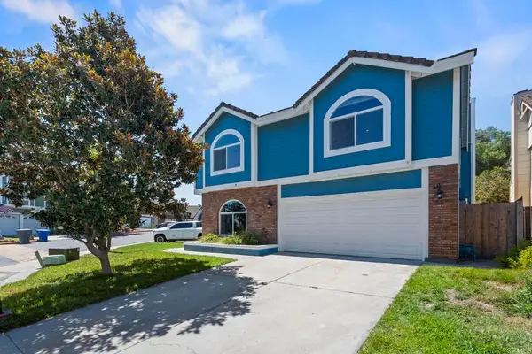 830 English Holly Lane, San Marcos, CA 92078
