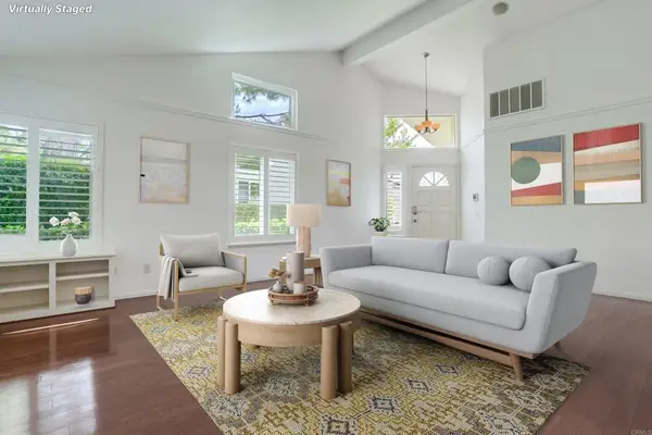 8949 Circle R View Lane, Escondido, CA 92026