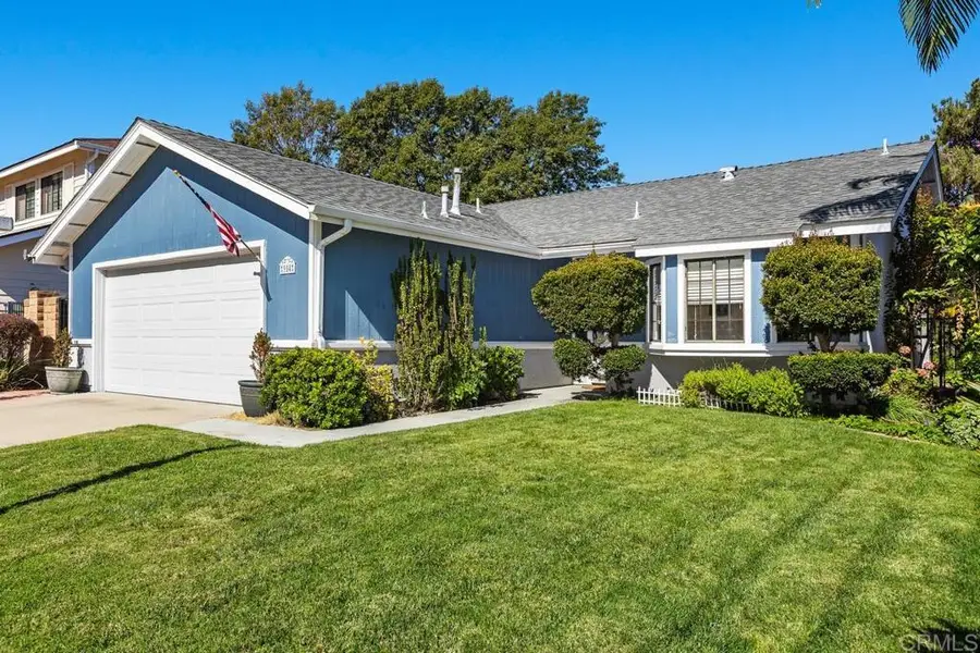 954 Sheffield Drive, Vista, CA 92081 - Image #3