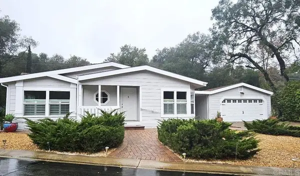 8975 Lawrence Welk Drive #7, Escondido, CA 92026