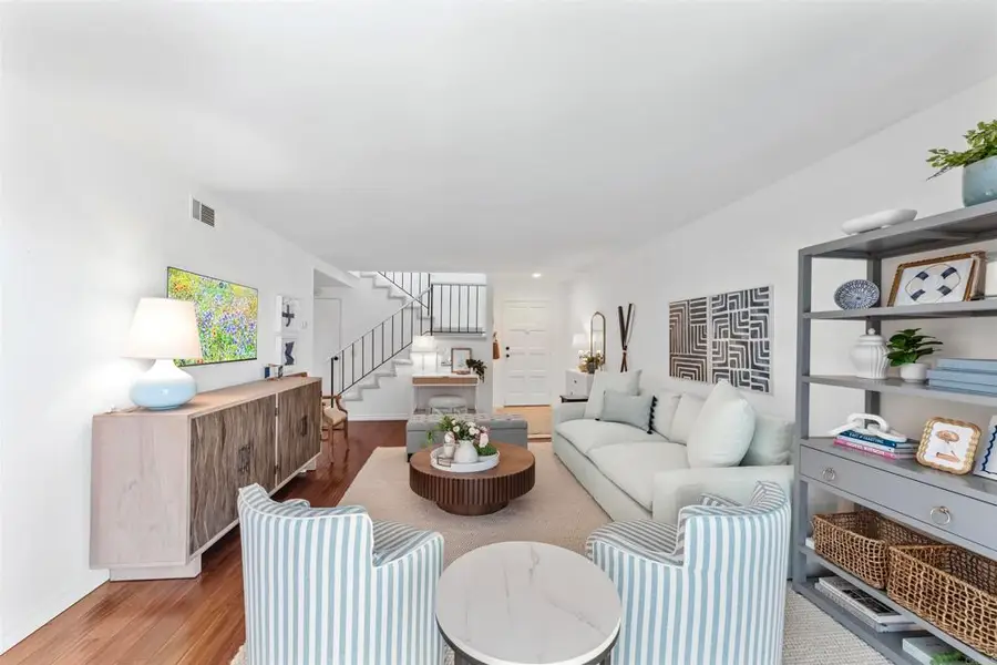 4670 Coralwood Circle Sw, Carlsbad, CA 92008 - Image #2