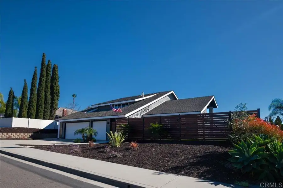 7310 Esfera Street, Carlsbad, CA 92009 - Image #2