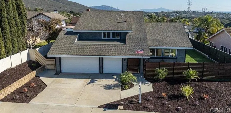 7310 Esfera Street, Carlsbad, CA 92009 - Image #3