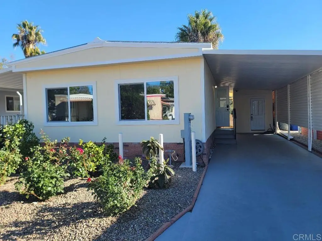 245 W Bobier Drive #90, Vista, CA 92083 - #1