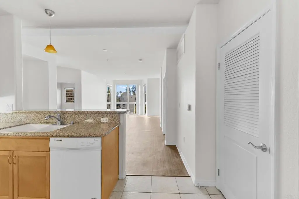 330 J Street #402, San Diego, CA 92101 - Image #1