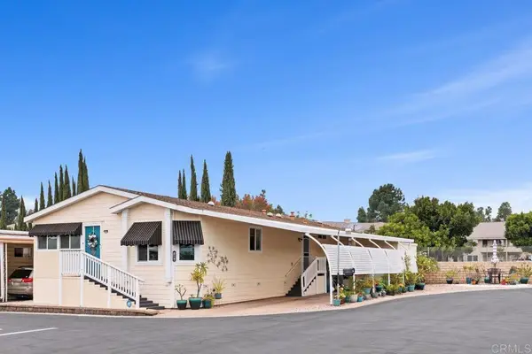 1600 E. Vista Way #40, Vista, CA 92084