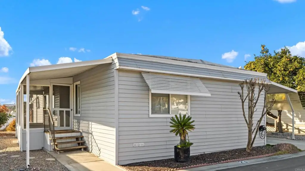 1600 E Vista Way #23, Vista, CA 92084 - Image #1