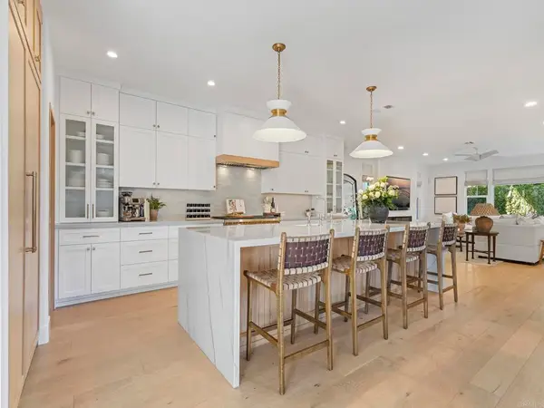 8278 Parkside Cres, San Diego, CA 92127