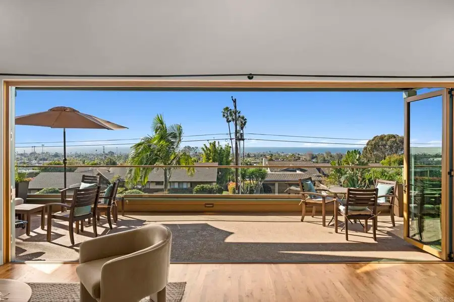 3354 Seacrest Drive, Carlsbad, CA 92008 - #2