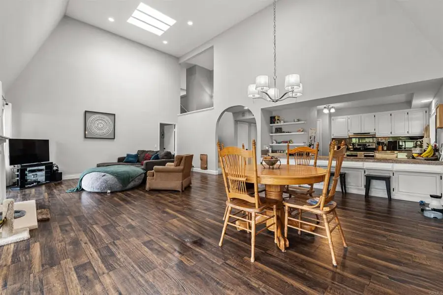 2537 Navarra Drive #9-B, Carlsbad, CA 92009 - Image #2