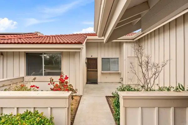 17463 Plaza Abierto #25, San Diego, CA 92128