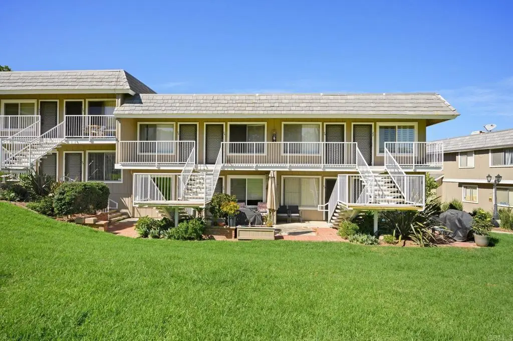 27725 Mountain Meadow #27, Escondido, CA 92026 - Image #1