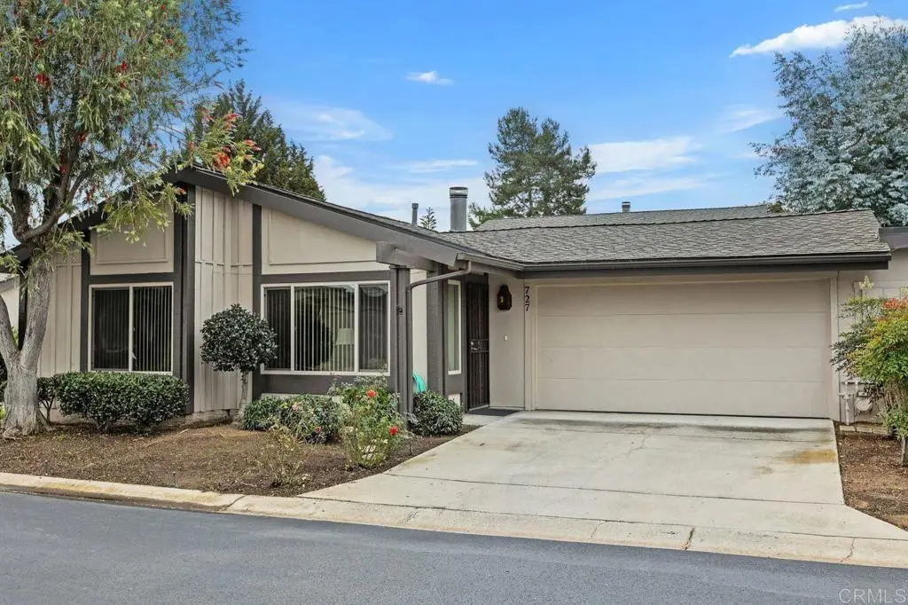 727 Nob Circle, Vista, CA 92084 - Image #1