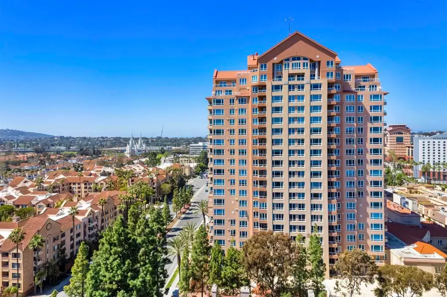 3890 Nobel Drive #2102, San Diego, CA 92122 - #3