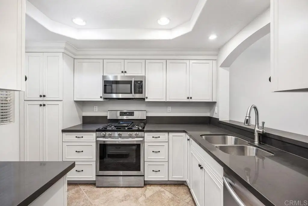 750 Breeze Hill Rd #110, Vista, CA 92081 - #1