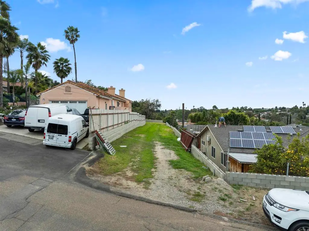 1683 Watson Way, Vista, CA 92083 - #1