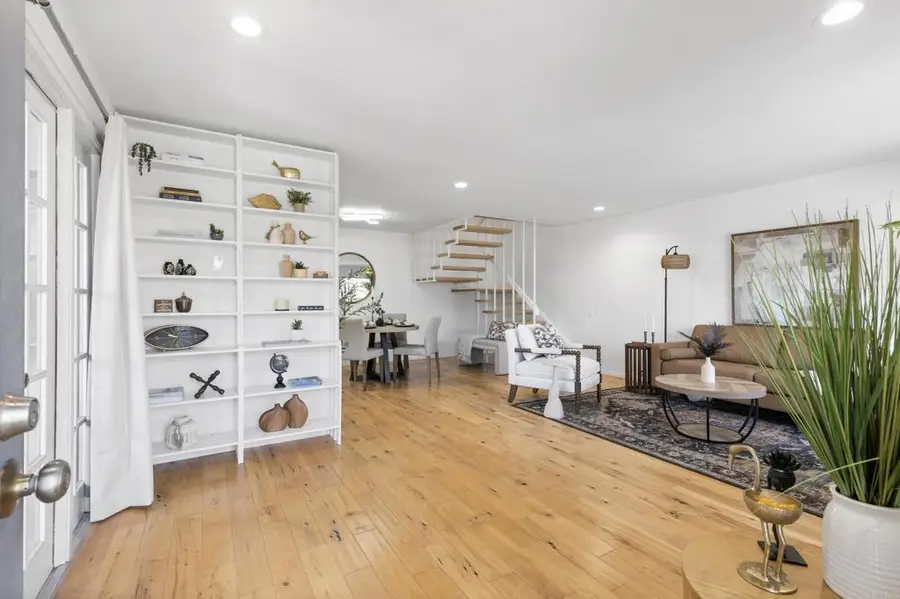 3851 Camino Lindo, San Diego, CA 92122 - #2