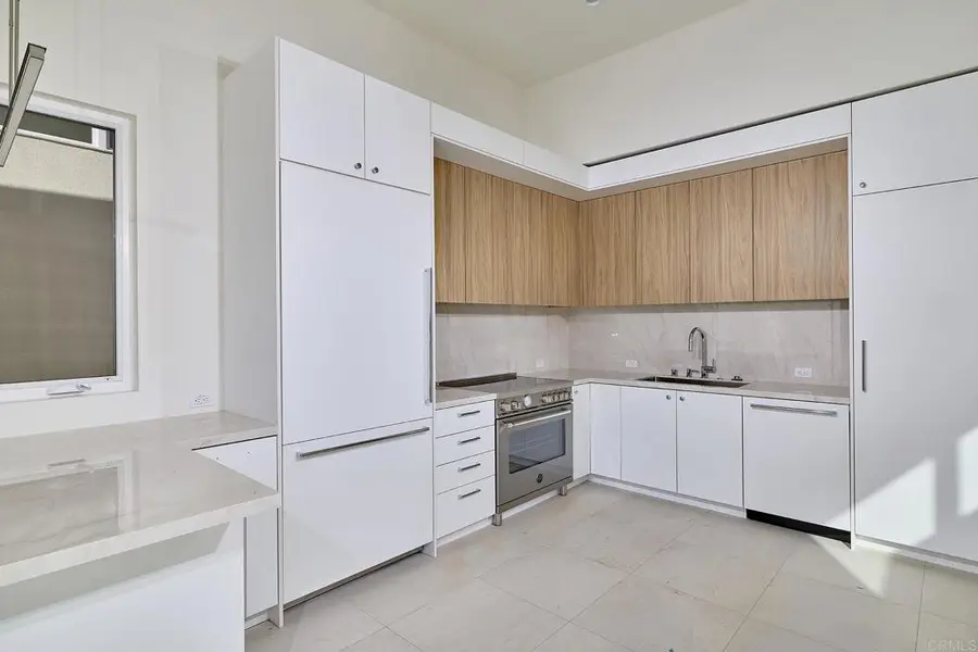 3903 Haines, San Diego, CA 92109 - #3