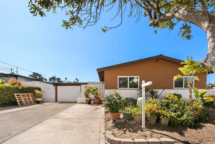 4657 Chateau Place, San Diego, CA 92117 - #3