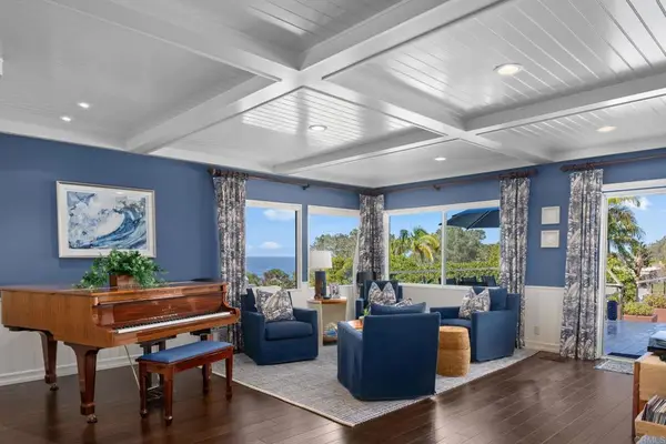 2122 Del Mar Heights Road, Del Mar, CA 92014