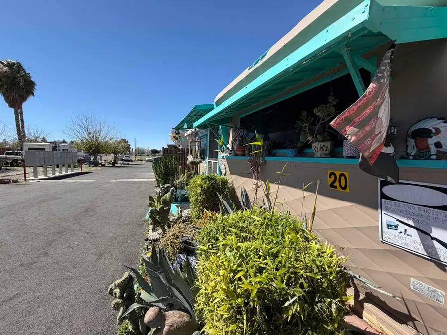 2150 S San Jacinto Avenue #SPC 20, San Jacinto, CA 92583 - #3