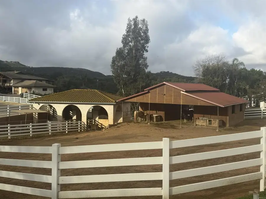 29950 Robbie Ln, Vista, CA 92084 - #3