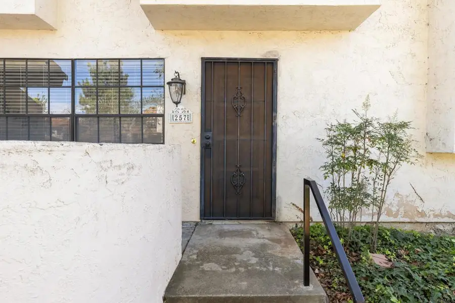 1651 S Juniper Street #257, Escondido, CA 92025 - #2