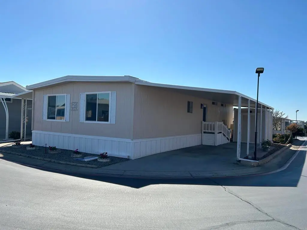 1506 Oak Drive #22, Vista, CA 92084 - #1