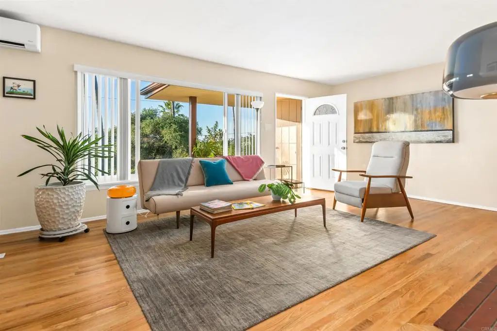 471 Palm Drive, Vista, CA 92084 - #1