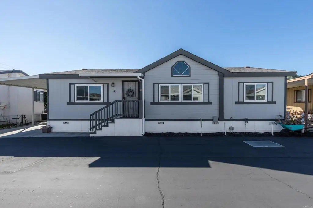 211 N Citrus Avenue #31, Escondido, CA 92027 - #1