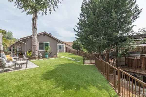 914 N Main Avenue, Fallbrook, CA 92028