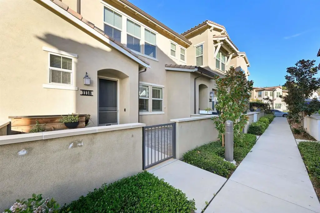 1118 Delpy View, Vista, CA 92084 - #1