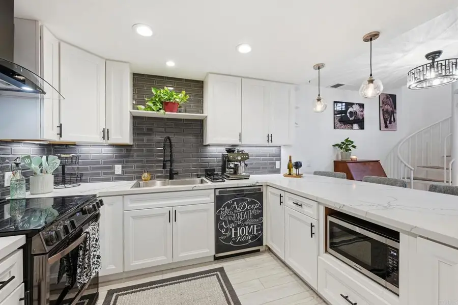 744 Eastshore Ter. #102, Chula Vista, CA 91913 - #2