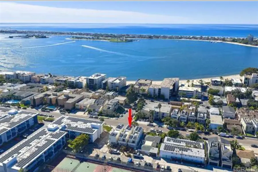 3901 Haines, San Diego, CA 92109 - #2