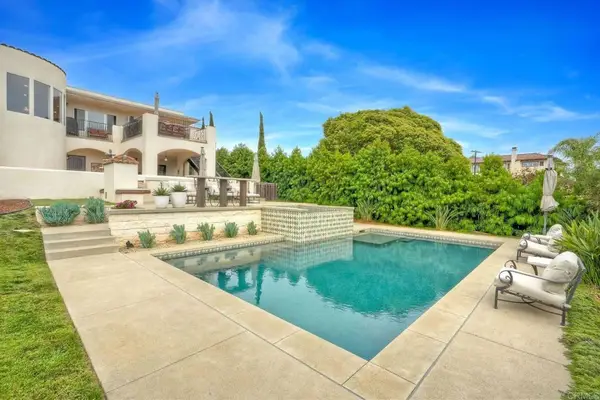 1007 Eolus Avenue, Encinitas, CA 92024