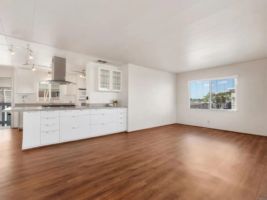 1506 Oak Drive #12, Vista, CA 92084 - #3